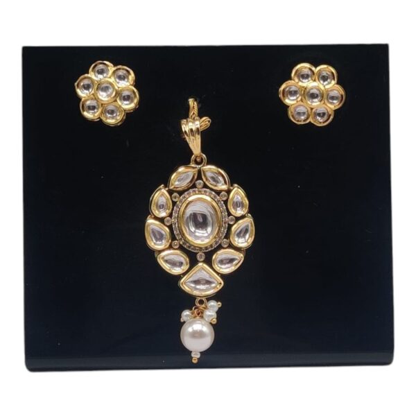 Golden Pendants 12