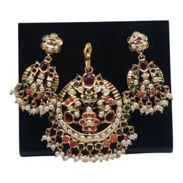 Golden Pendants 18
