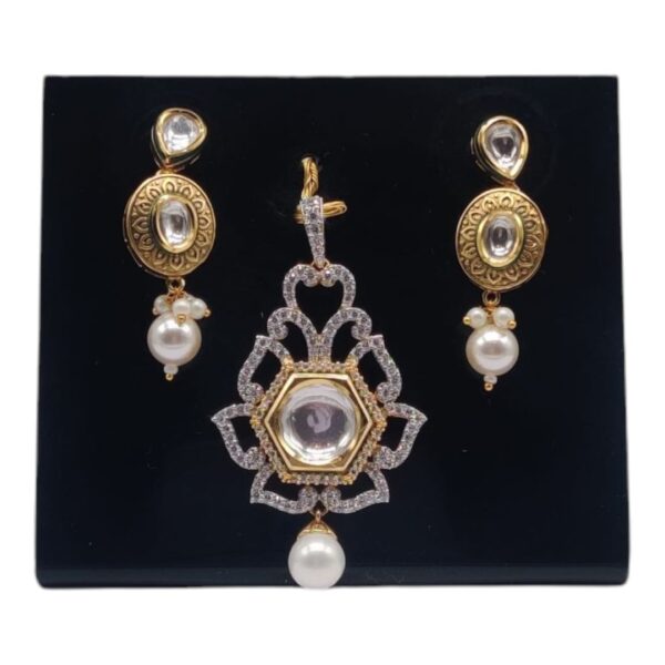 Golden Pendants 20