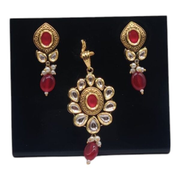 Golden Pendants 23