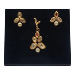 Golden Pendants 30